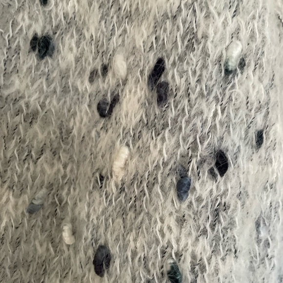 Vintage Hand knit Cardigan - Picture 4 of 5